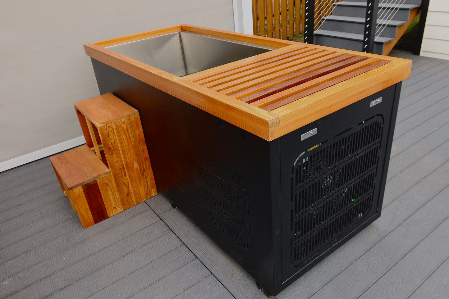 Elite Cold Plunge - Luxury Composite Wood Ice Bath with High-Performance Cooling System